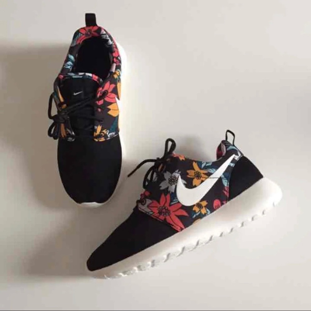Nike Roshe Floral One Print